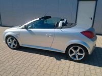 Gebraucht Opel Tigra 90 PS (66 kW) 2008 Silber Cabrio