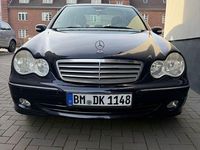 Gebraucht Mercedes 220 150 PS (110 kW) 2005 Blau Limousine