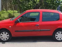 Używany Renault Clio II Campus 58 KM (42 kW) 2009 Czerwony Sedan/Limuzyna