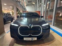 Gebraucht BMW M760e Performance 381 PS (280 kW) 2023 Grau Limousine