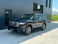 Neu Toyota Land Cruiser 416 PS (305 kW) 2026 Schwarz SUV