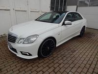 Gebraucht Mercedes E250 Avantgarde 204 PS (150 kW) 2009 Weiß Limousine