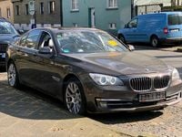 Gebraucht BMW 740 313 PS (230 kW) 2013 Braun Limousine