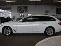 Gebraucht BMW 530e Sport Line 184 PS (135 kW) 2023 Alpinweiss iii Kombi