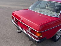 Gebraucht Mercedes 200 94 PS (69 kW) 1977 Limousine