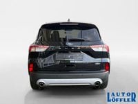 Usado Ford Kuga Titanium 152 HP (111 kW) 2022 Preto SUV