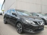 Gebraucht Nissan Qashqai Tekna 131 PS (96 kW) 2015 Schwarz SUV