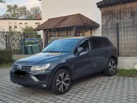 Gebraucht VW Touareg 262 PS (192 kW) 2015 Grau SUV