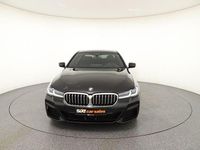 Gebraucht BMW 530 M Sport 286 PS (210 kW) 2023 Schwarz Limousine