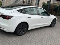 Gebraucht Tesla Model 3 RWD 220 kW (300 PS) 2023 Weiß Limousine