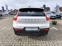 Gebraucht Volvo XC40 Plus 163 PS (119 kW) 2025 Crystal white / metallic SUV