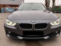 Gebraucht BMW 335 Sport Line 306 PS (225 kW) 2013 Grau Limousine