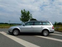 Gebraucht VW Passat 150 PS (110 kW) 2002 Silber metallic Kombi