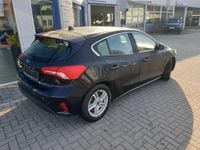 Gebraucht Ford Focus Cool & Connect 101 PS (74 kW) 2019 Iridiumschwarz metallic Limousine