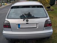 Gebraucht VW Golf III 75 PS (55 kW) 1996 Silber Kleinwagen