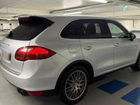 Gebraucht Porsche Cayenne 245 PS (180 kW) 2012 Silber SUV