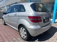 Gebraucht Mercedes B200 136 PS (100 kW) 2006 Silber Van / Kleinbus