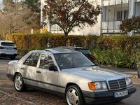 Gebraucht Mercedes E230 AMG 132 PS (97 kW) 1989 Silber Limousine