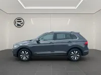 Gebraucht VW Tiguan Move 150 PS (110 kW) 2023 Delfingrau metallic SUV