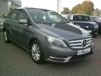 Gebraucht Mercedes B180 122 PS (89 kW) 2015 Grau Kleinwagen