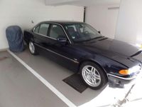 Gebraucht BMW 750L 326 PS (239 kW) 1999 Blau Limousine