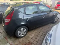 Gebraucht Hyundai i30 105 PS (77 kW) 2010 Schwarz Limousine