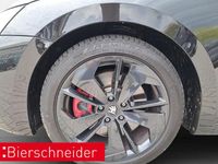 Second-hand Skoda Octavia Active 265 CP (194 kW) 2025 Negru Break