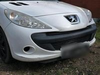 Gebraucht Peugeot 206+ 68 PS (50 kW) 2012 Weiß Kleinwagen