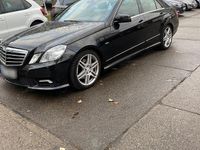 Second-hand Mercedes E250 258 CP (189 kW) 2009 Negru Berlinǎ