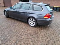Gebraucht BMW 330 231 PS (169 kW) 2006 Grau Kombi