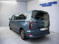 Gebraucht Ford Tourneo Titanium 170 PS (125 kW) 2025 Blau Van / Kleinbus