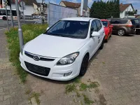 Gebraucht Hyundai i30 90 PS (66 kW) 2009 Weiß Limousine