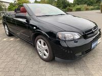 Gebraucht Opel Astra 147 PS (108 kW) 2002 Schwarz metallic Cabrio