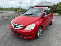 Gebraucht Mercedes B200 136 PS (100 kW) 2006 Rot Van / Kleinbus