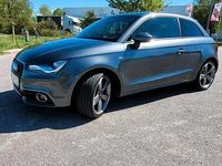 Gebraucht Audi A1 Ambiente 105 PS (77 kW) 2011 Andere farben Coupé