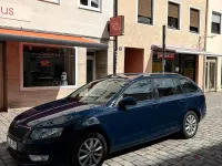 Gebraucht Skoda Octavia 105 PS (77 kW) 2013 Blau Kombi