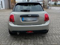 Gebraucht Mini Cooper 136 PS (100 kW) 2019 Beige Kleinwagen
