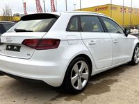 Gebraucht Audi A3 Ambition 150 PS (110 kW) 2013 Weiß Limousine