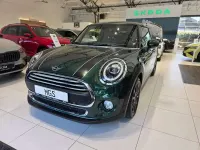 Gebraucht Mini ONE 102 PS (75 kW) 2018 British racing green ii metallic Kleinwagen