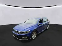 Gebraucht VW Passat R-line 150 PS (110 kW) 2023 Blau Kombi