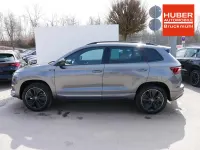 Neu Skoda Karoq SportLine 190 PS (139 kW) 2026 Graphite grau metallic SUV