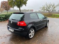 Gebraucht VW Golf V 116 PS (85 kW) 2004 Schwarz Kleinwagen