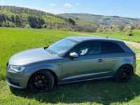 Gebraucht Audi A3 Attraction 150 PS (110 kW) 2013 Grau Limousine