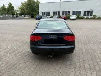 Gebraucht Audi A4 Attraction 160 PS (117 kW) 2011 Blau Limousine