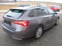 Gebraucht Skoda Octavia Selection 150 PS (110 kW) 2025 Grau Kombi