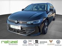 Gebraucht VW Passat Basis 150 PS (110 kW) 2025 Schwarz Kombi