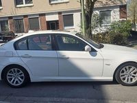 Gebraucht BMW 320 Efficient Dynamics 163 PS (119 kW) 2011 Alpinweiss iii Limousine