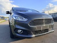 Gebraucht Ford S-MAX Titanium 165 PS (121 kW) 2019 Grau Van / Kleinbus