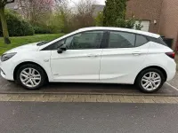 Gebraucht Opel Astra Design & Tech 131 PS (96 kW) 2021 Weiß Kleinwagen