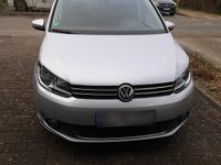 Gebraucht VW Touran Cup 140 PS (102 kW) 2015 Silber Van / Kleinbus
